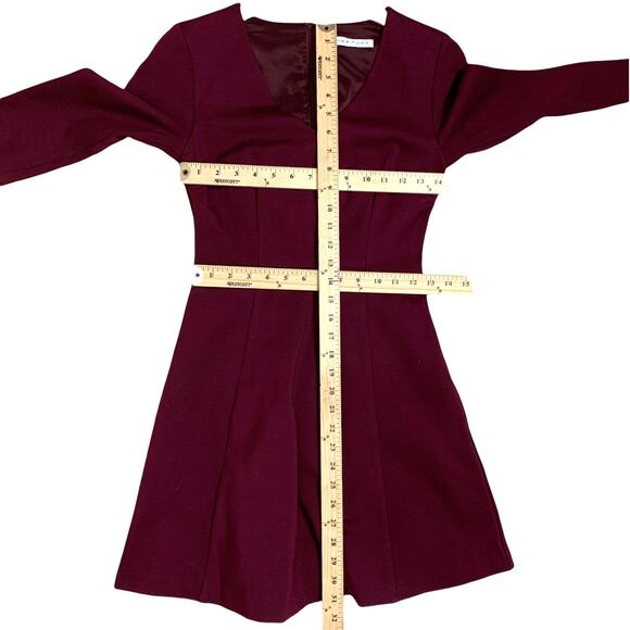 Trina Turk Wine Red Burgundy Song V Neck Ponte Knit Dress Fit & Flare XS 0 2 - Picture 8 of 11
